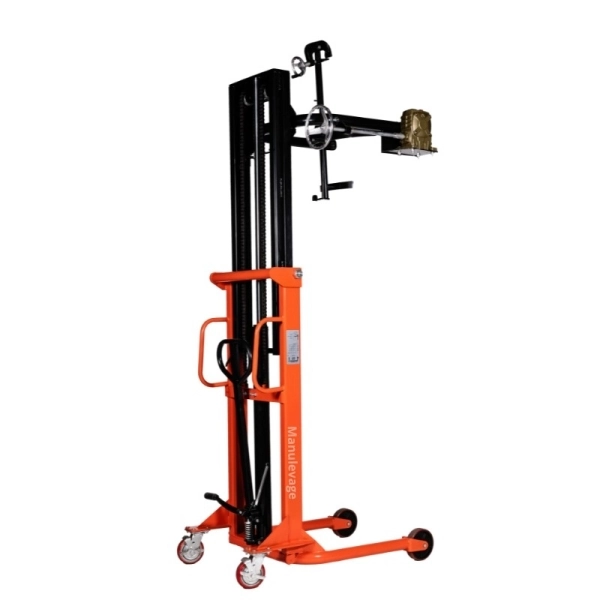 Gerbeur basculeur de fût encadrant Gerbeur basculeur de fût encadrant