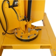 Grue porte à faux rotative élévation et extension électriques Capacité 450 kg